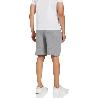 السراويل القصيرة